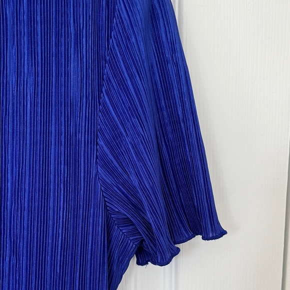 Blue Ribbed Dress - Picture 5 of 9